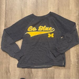 Colosseum Women's Michigan Wolverines Go Blue Pullover Sweatshirt Size Medium